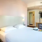B&B HOTEL Marseille Centre La Timone